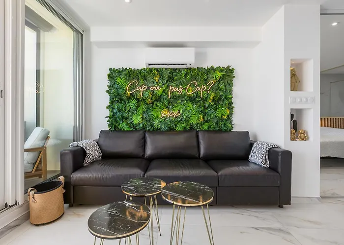 Naturiste Cap D'agde Heliopolis Eden